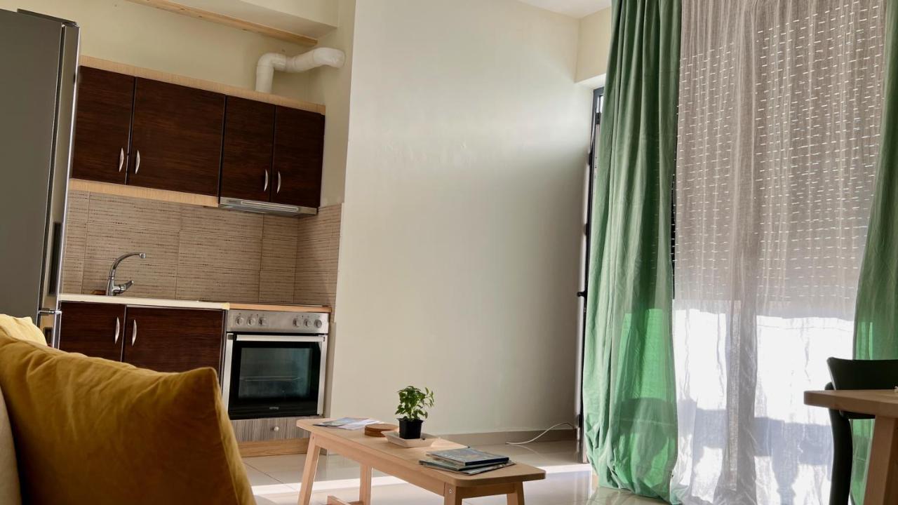 Апартаменти 100 Meters From The Sea Ксилокастрон Екстер'єр фото